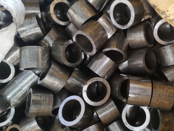 屏边无缝钢管切割